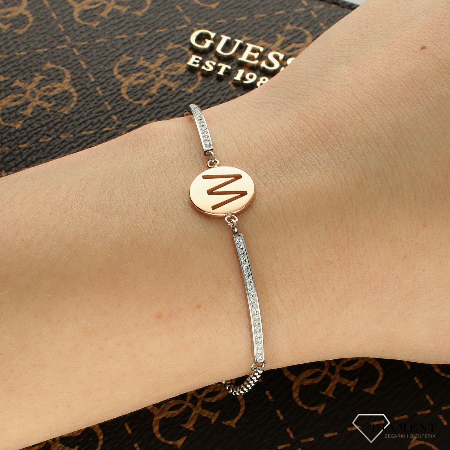 Bransoletka Nomination Italy z kolekcji Milleluci Letters. Wykonana ze stali szlachetnej, zdobiona mieniącymi si.jpg